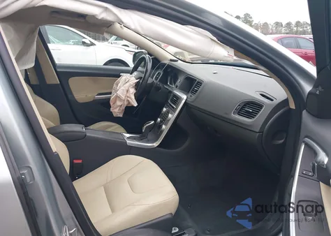 2018 Volvo S60 T5 Dynamic из США, поврежденный, VIN YV126MFL2J2453326